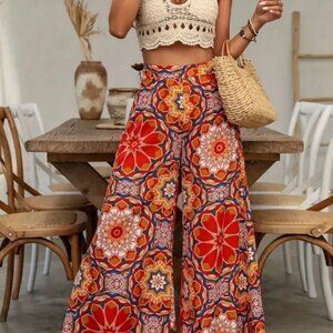 Floral Palazzo Pants - size Small